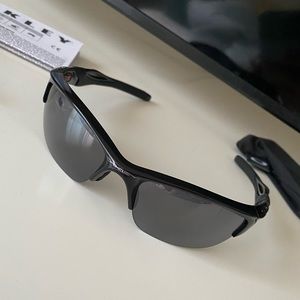Oakley sunglasses BNIB
